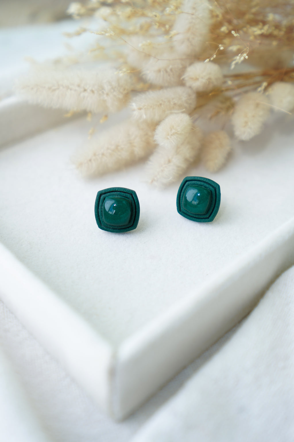 Pendientes cuadrados, hechos a mano en arcilla polimérica, en colores otoñales