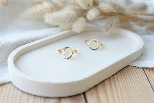 Anillo resina flores