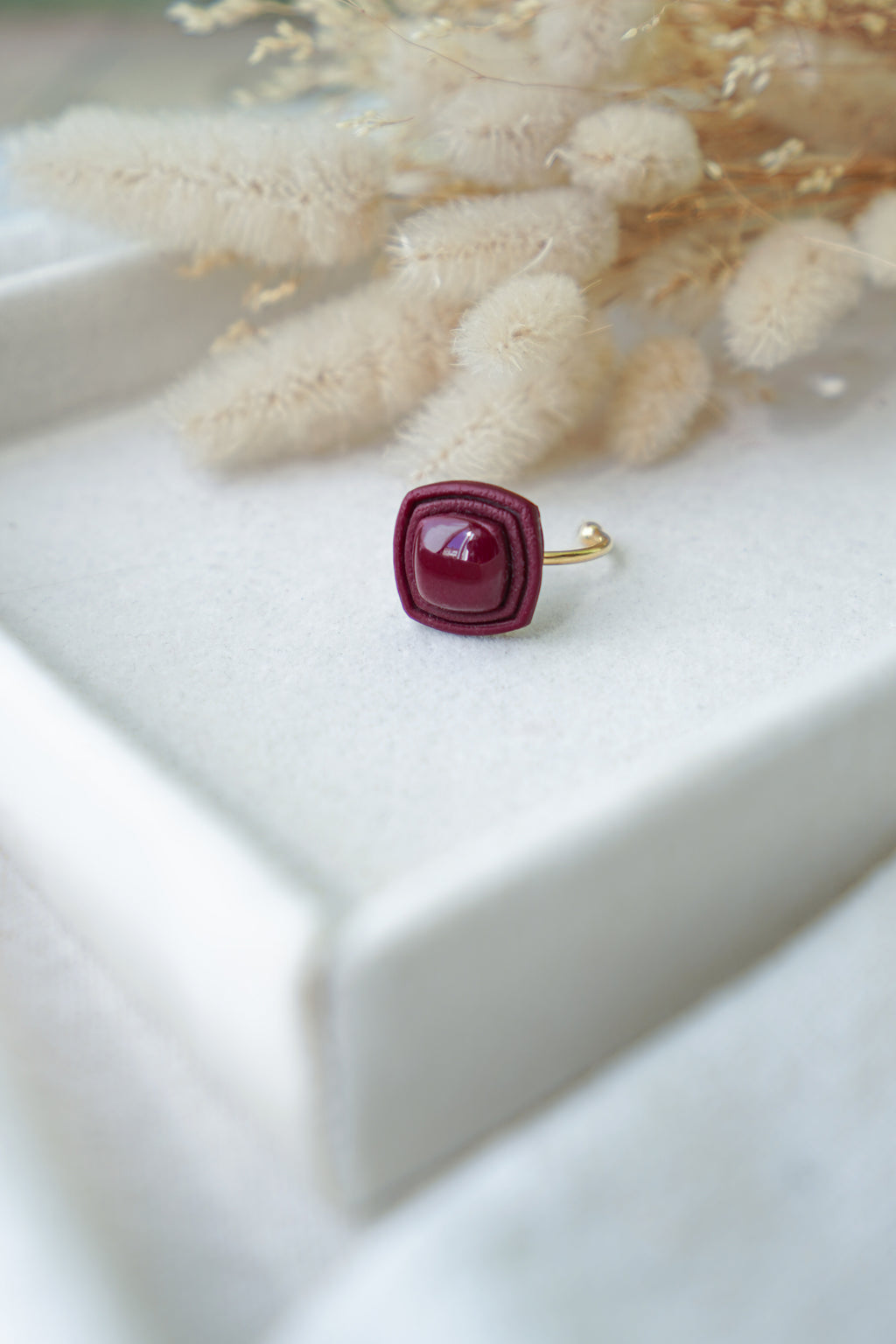 Anillo cuadrado, hecho a mano en arcilla polimérica, en colores otoñales