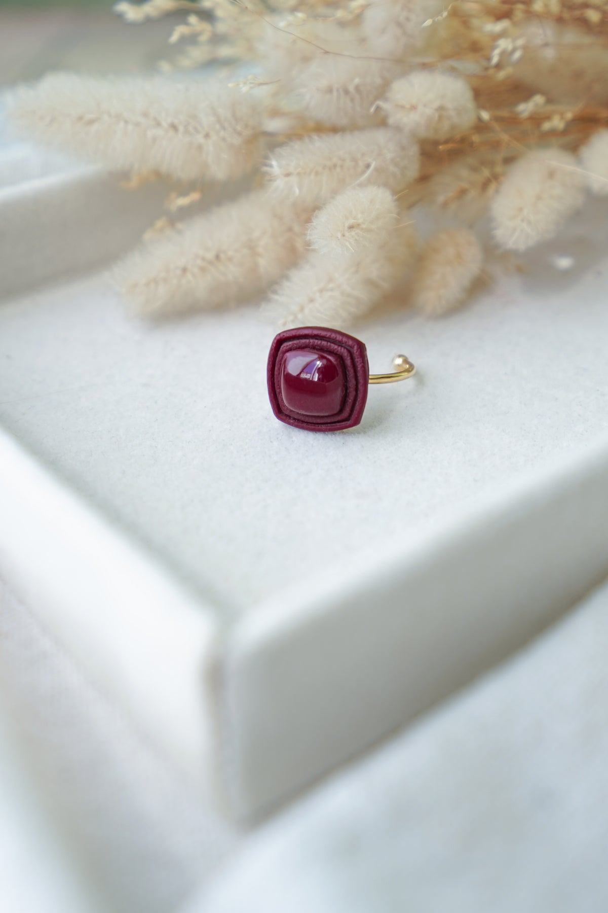 Anillo cuadrado, hecho a mano en arcilla polimérica, en colores otoñales