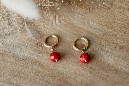 Aros con cristal rojo