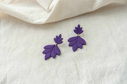 Pendientes morado oscuro