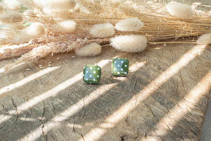 Pendientes lunares verde