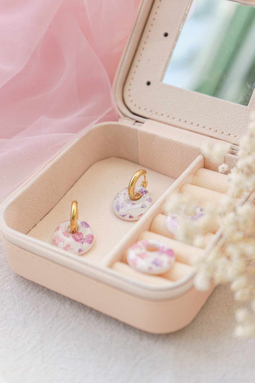 Charm pequeño de flores