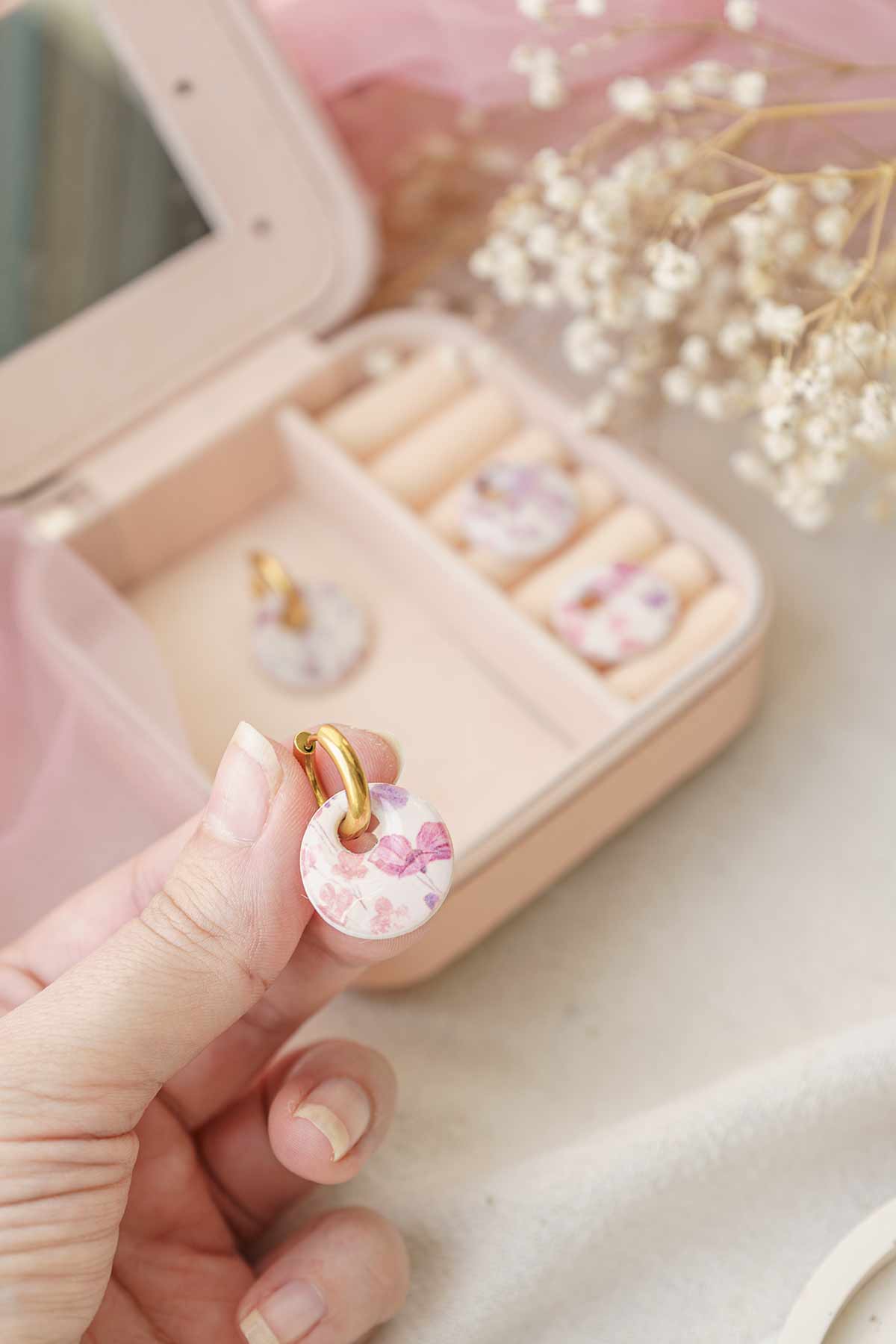 Pendientes de flores pequeñas