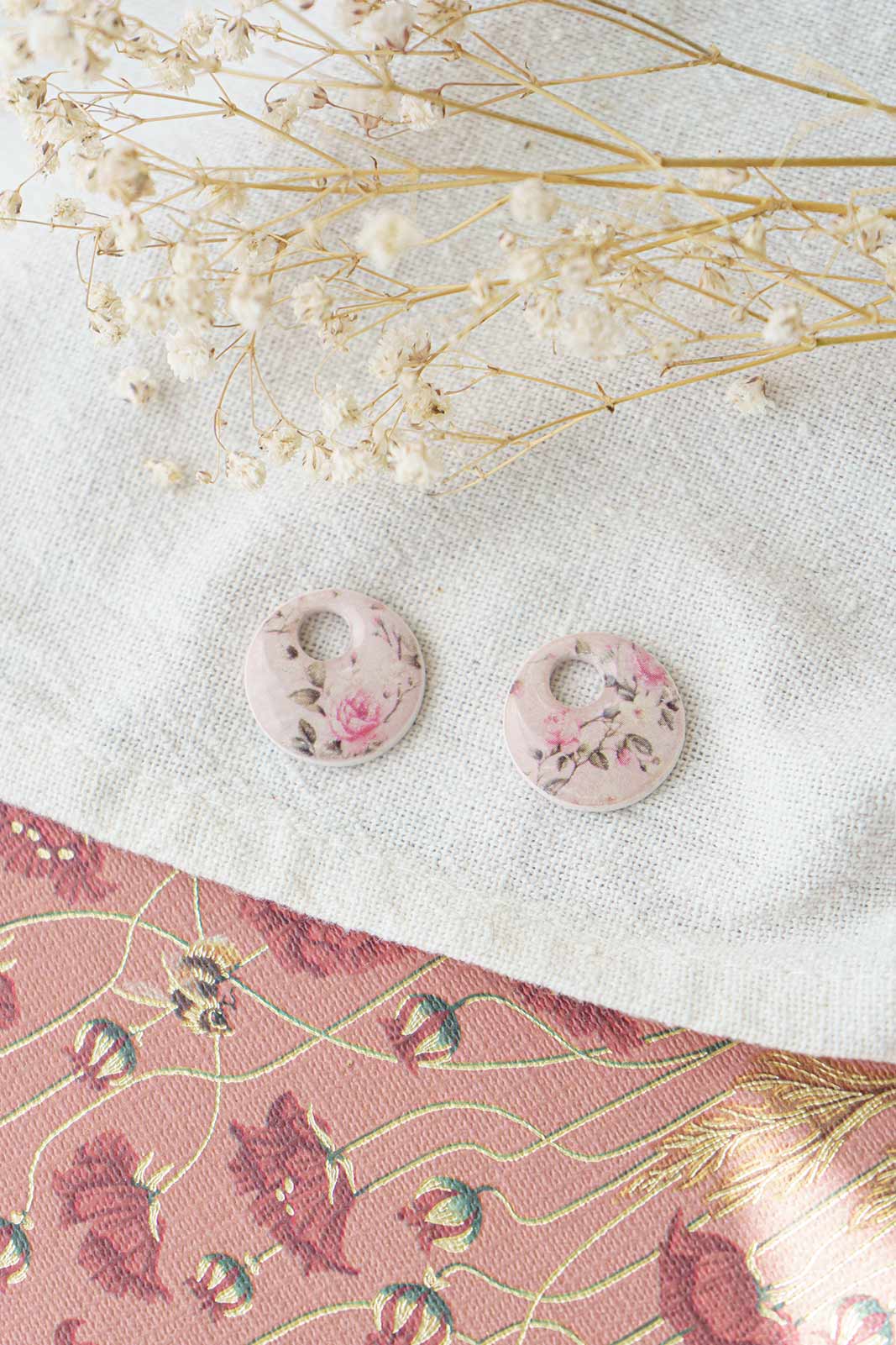 Charm pequeño romantico rosas