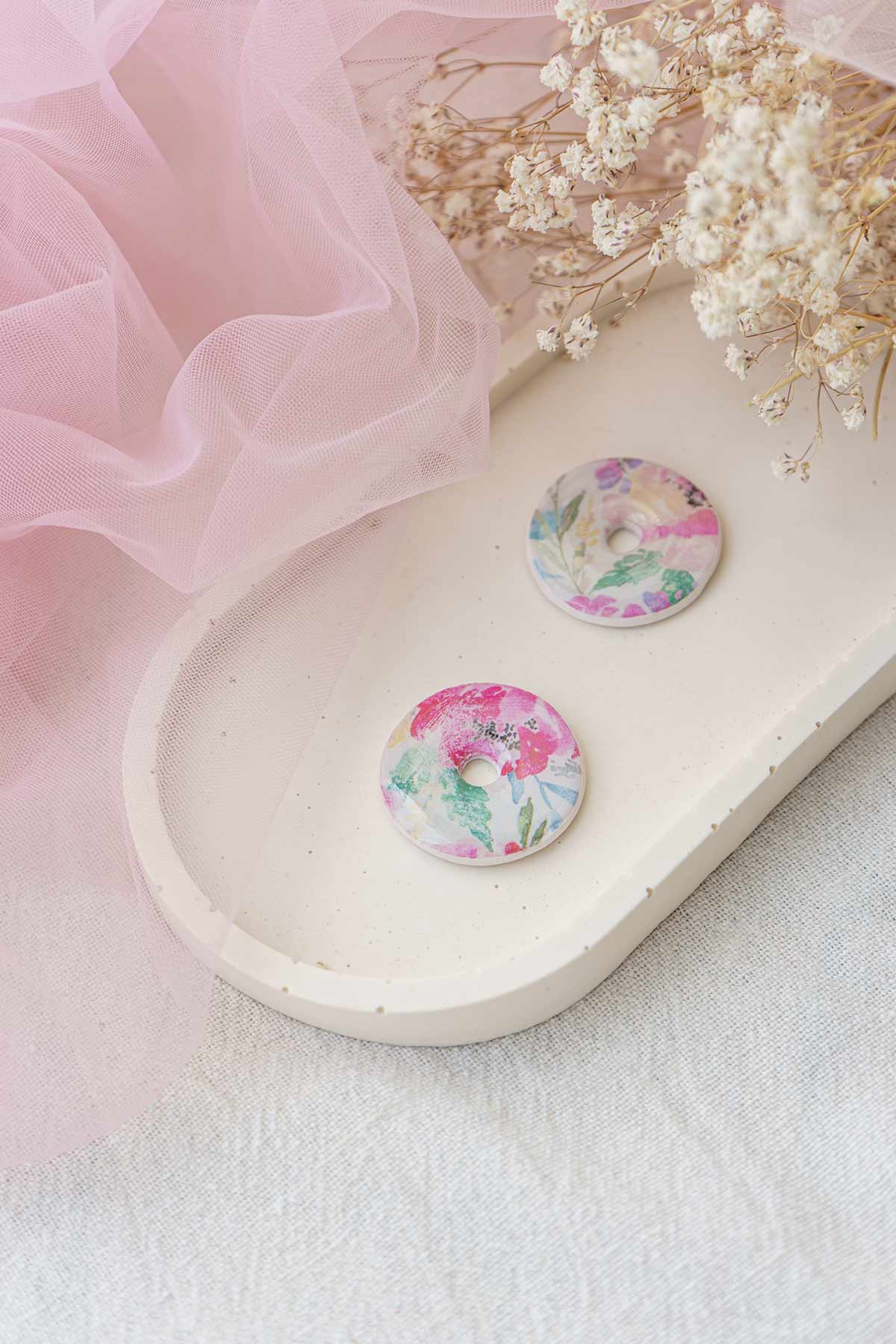 Charm flores acuarela