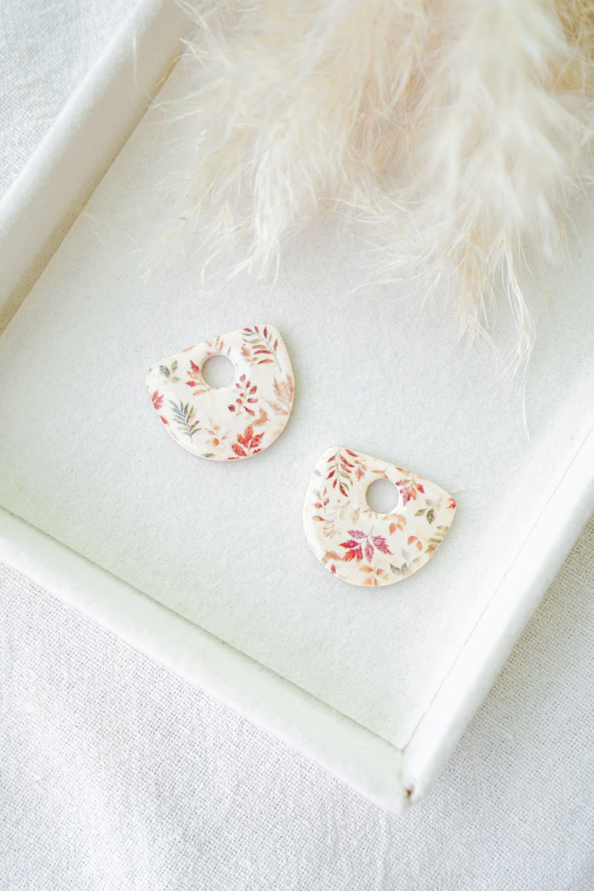 Charm estampado otoñal