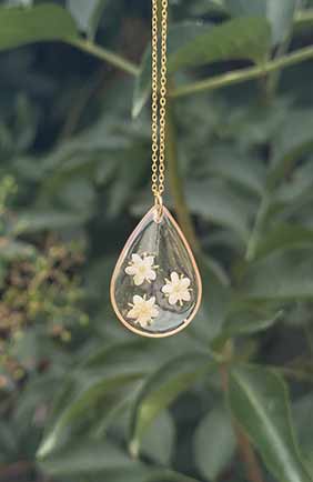 Collar flor de saúco