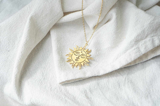 Collar de sol mágico