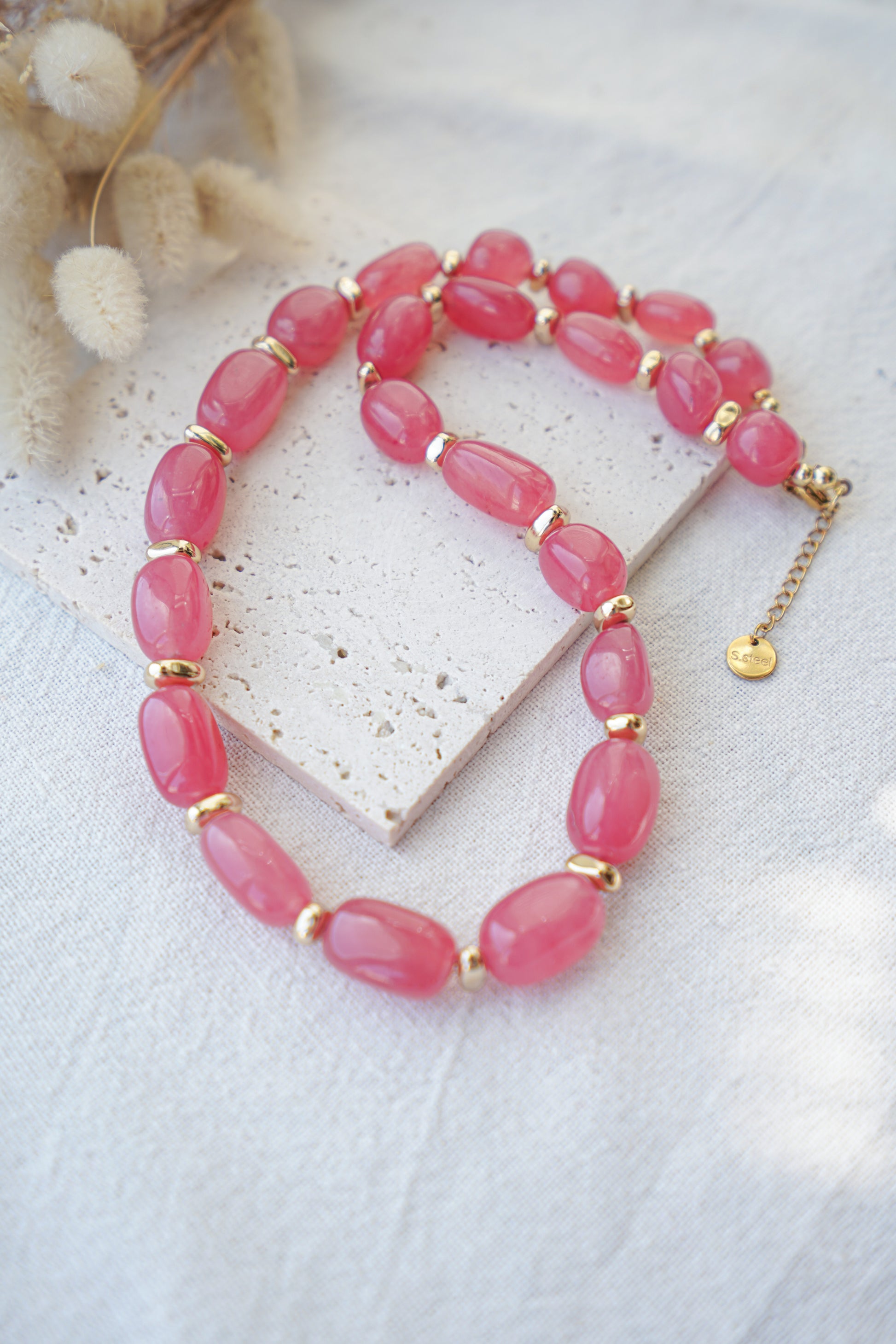 Collar piedras naturales rosas