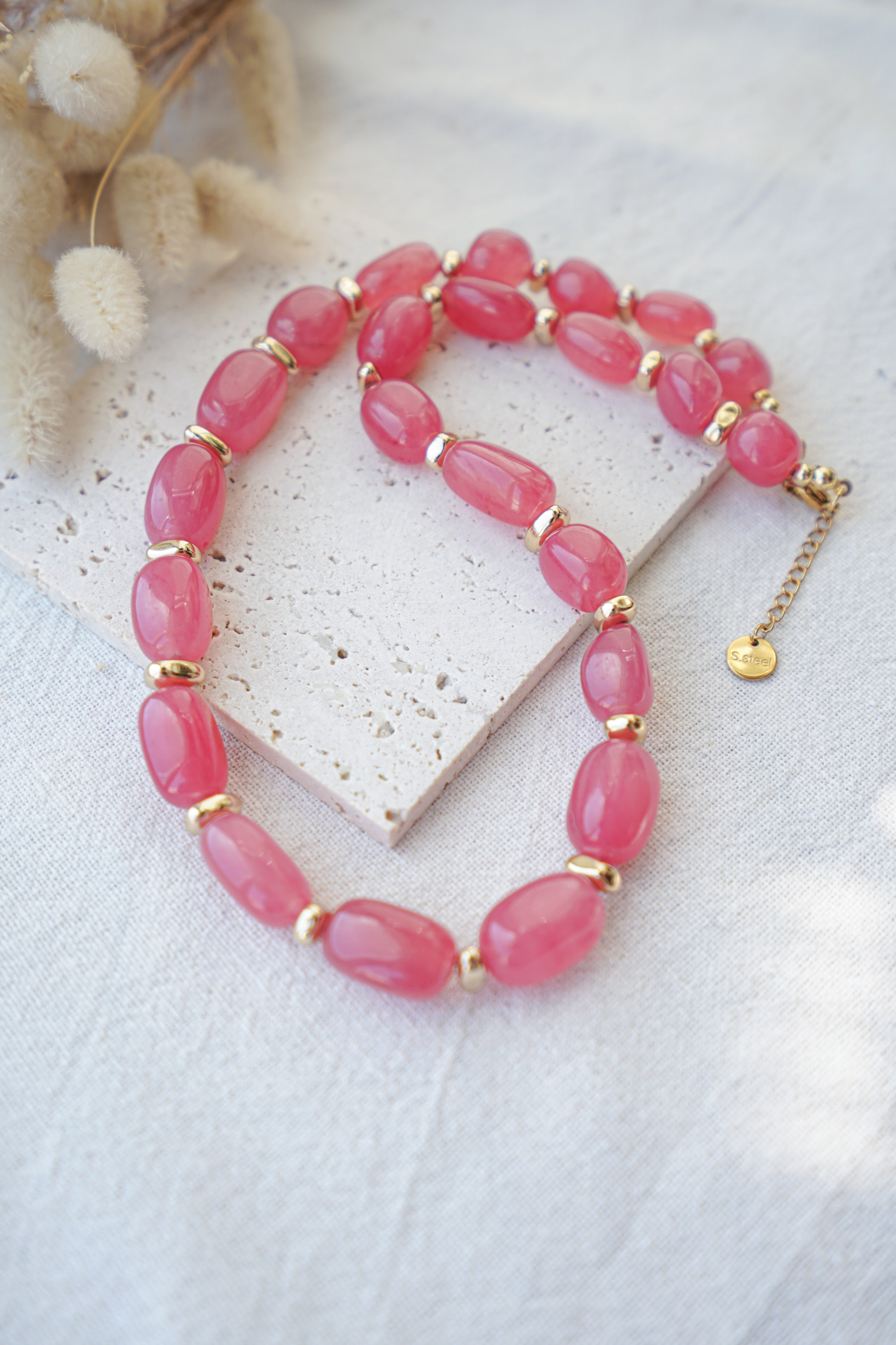 Collar piedras naturales rosas
