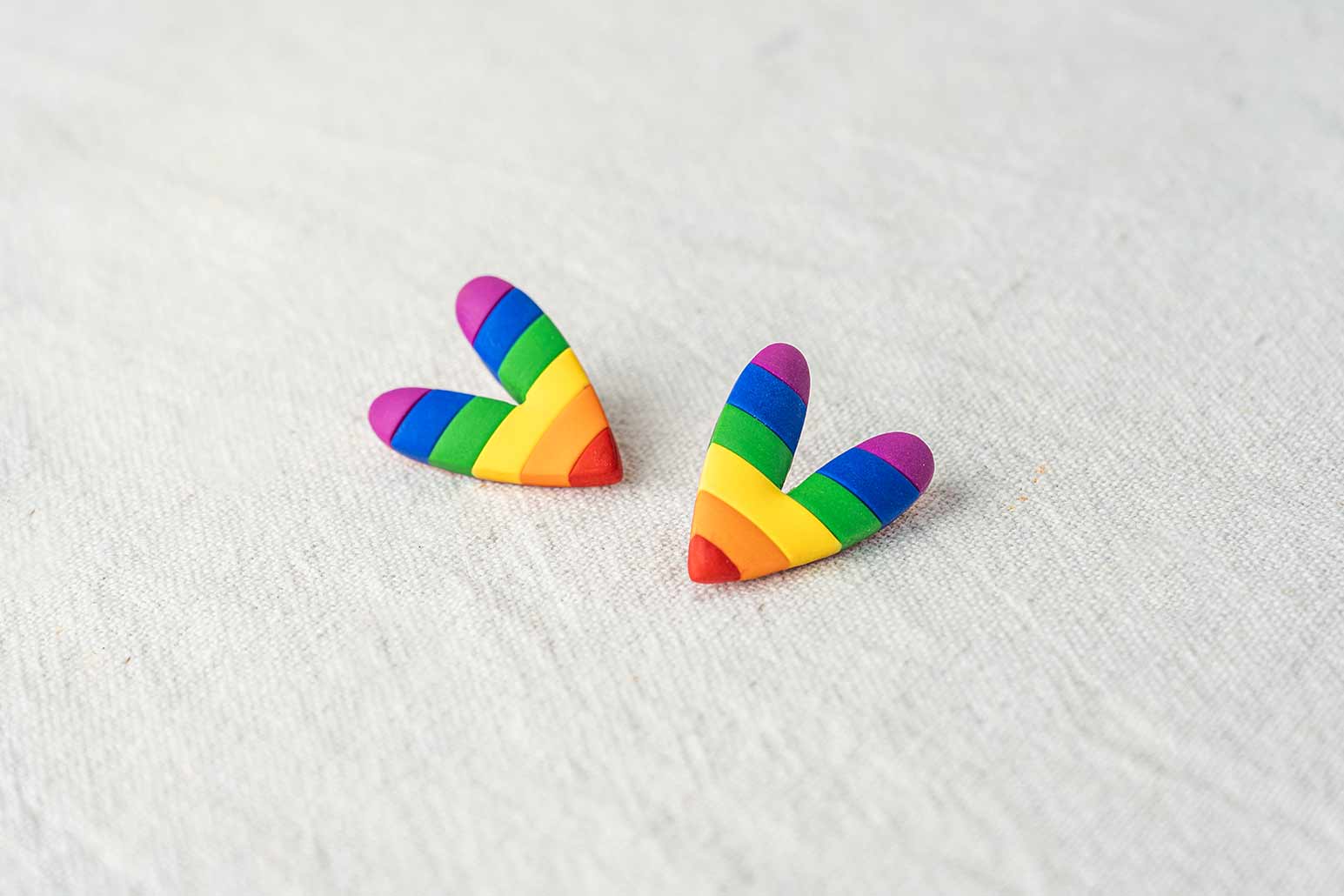 Pride hearts earrings