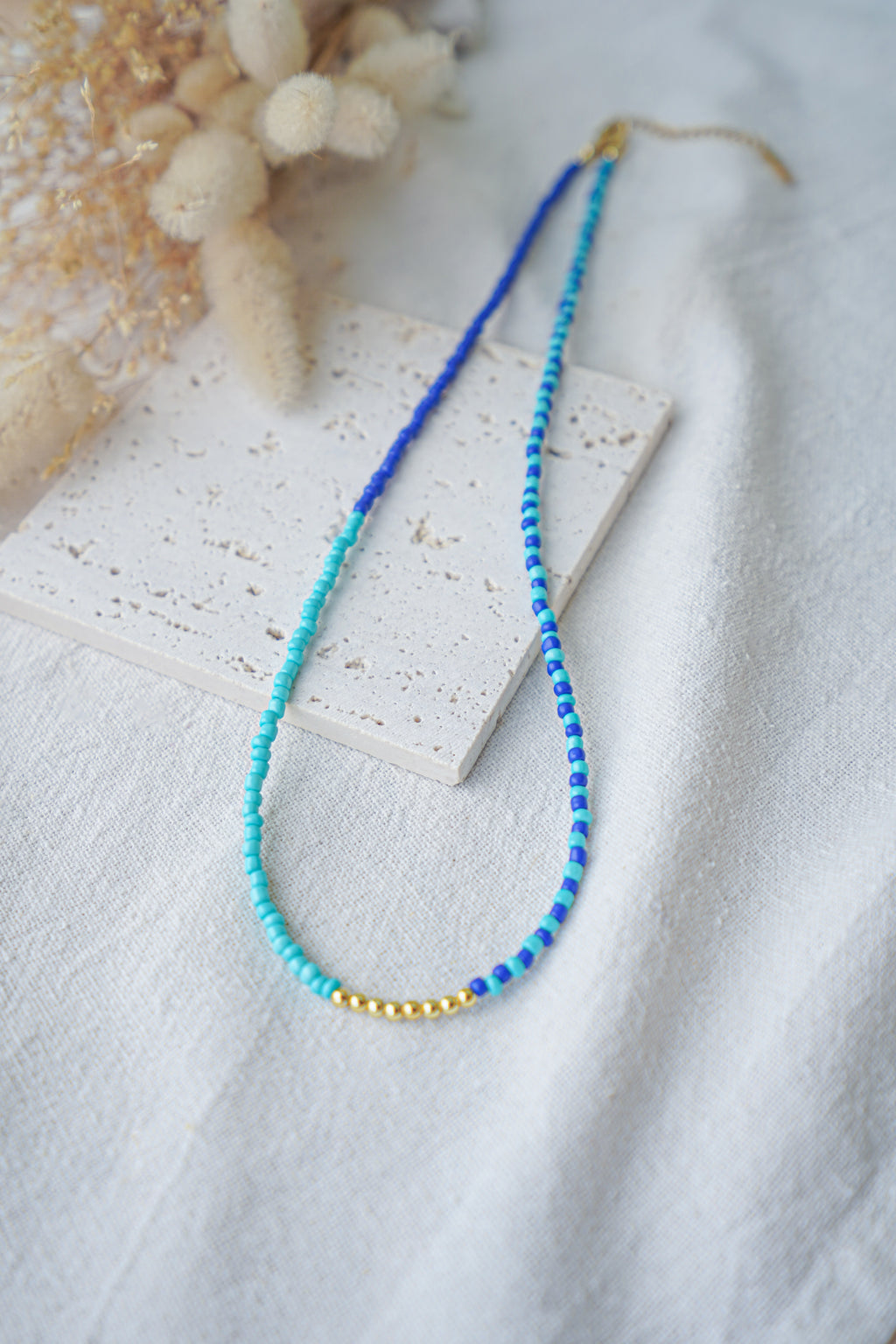 Collar EOS (azul turquesa & azul klein)