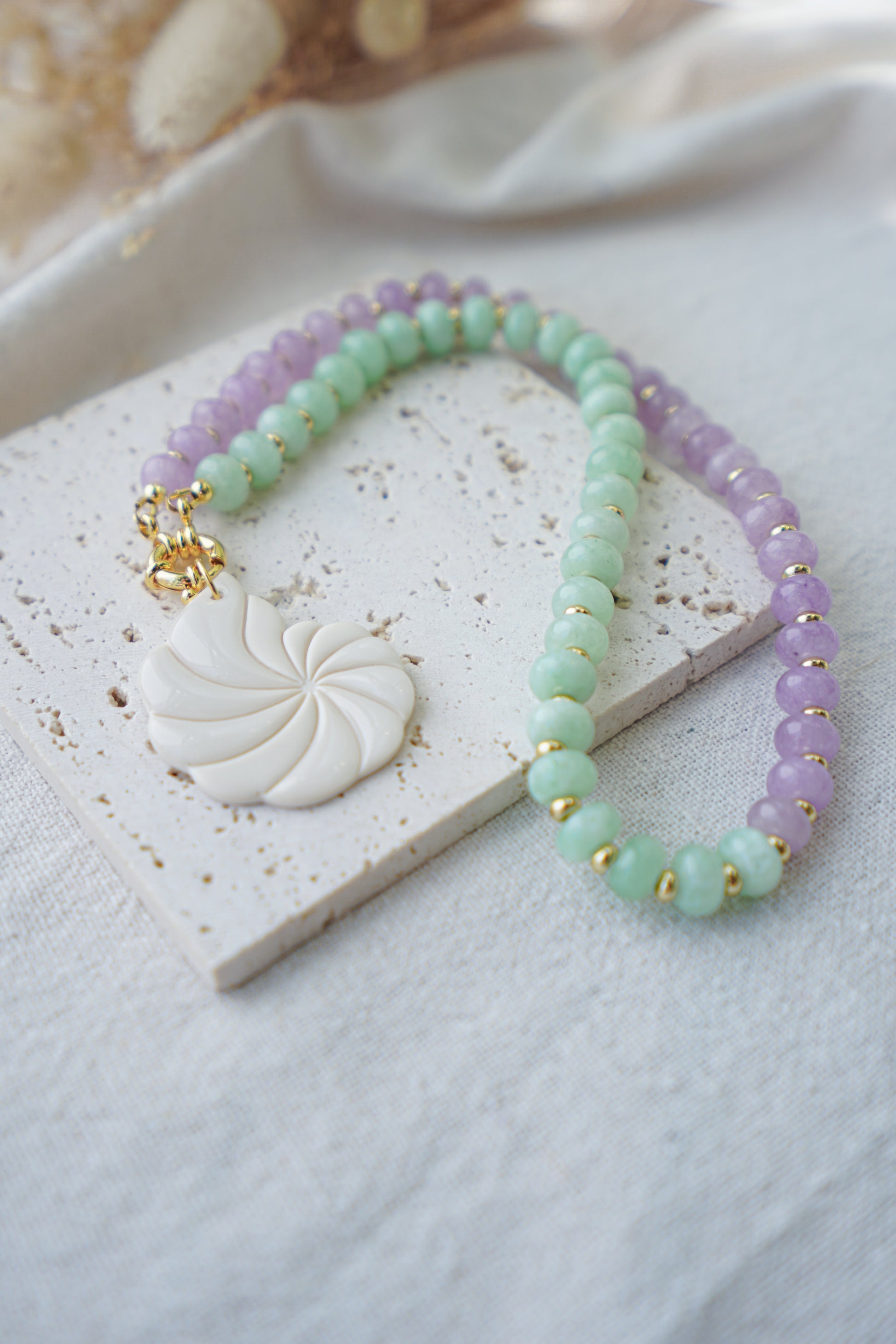 Charm CARACOLA NAUTILUS (blanco roto)