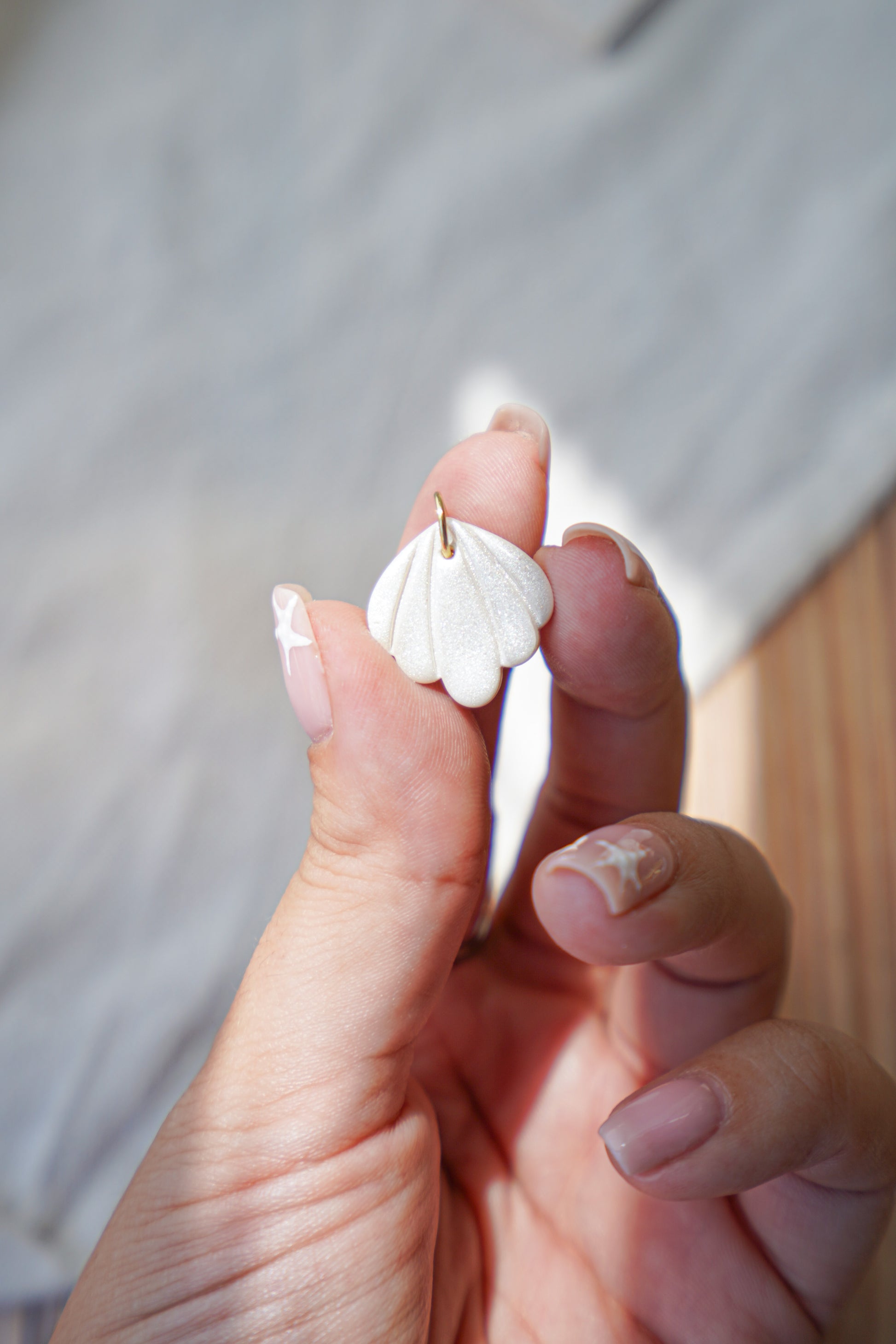 Charm MINI VIEIRA (blanco perlado)