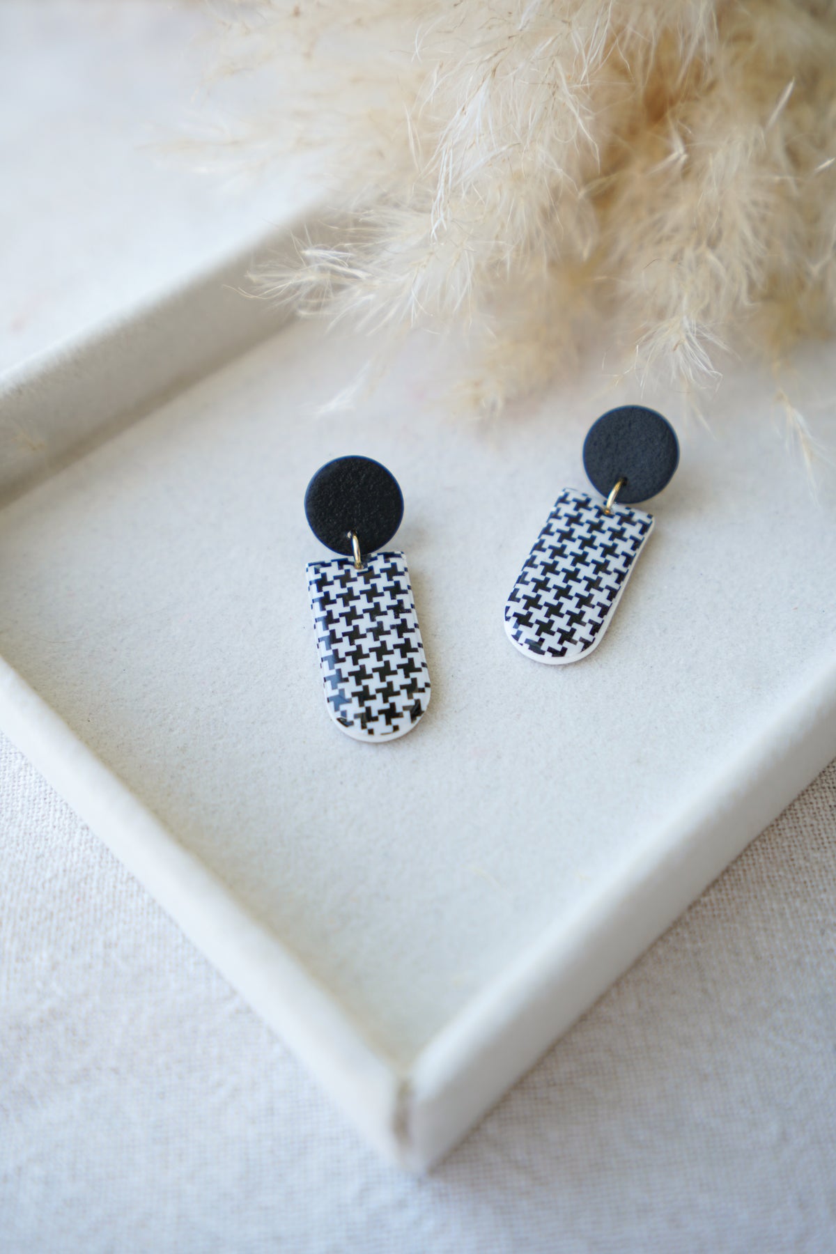 Pendientes ESTAMPADO TWEED (blanco & negro)