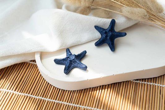 Pendientes estrella de mar azul marino