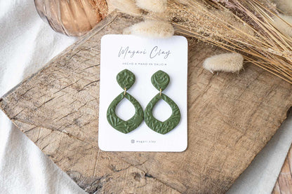 Pendientes verde oliva