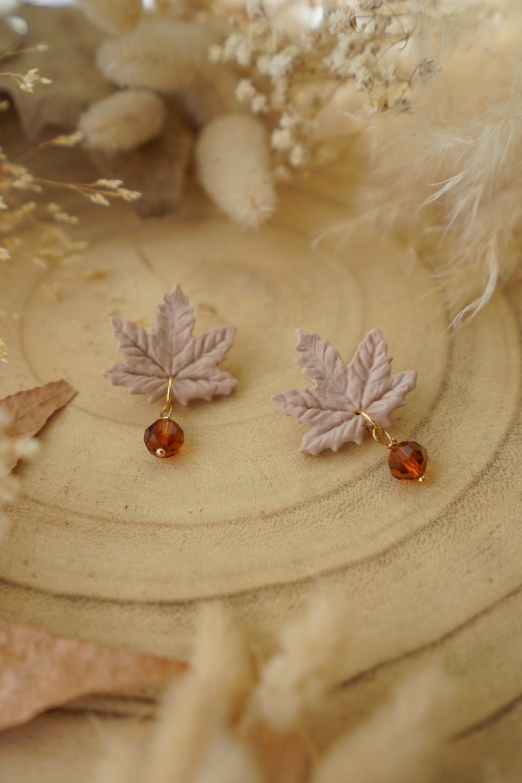 Pendientes HOJA DE ARCE (con cristal) | Colección Bosque Encantado