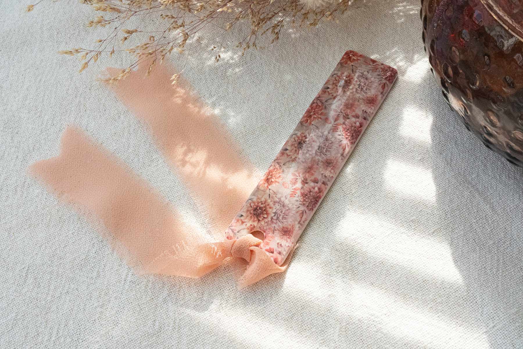 Marcapáginas flores hecho a mano