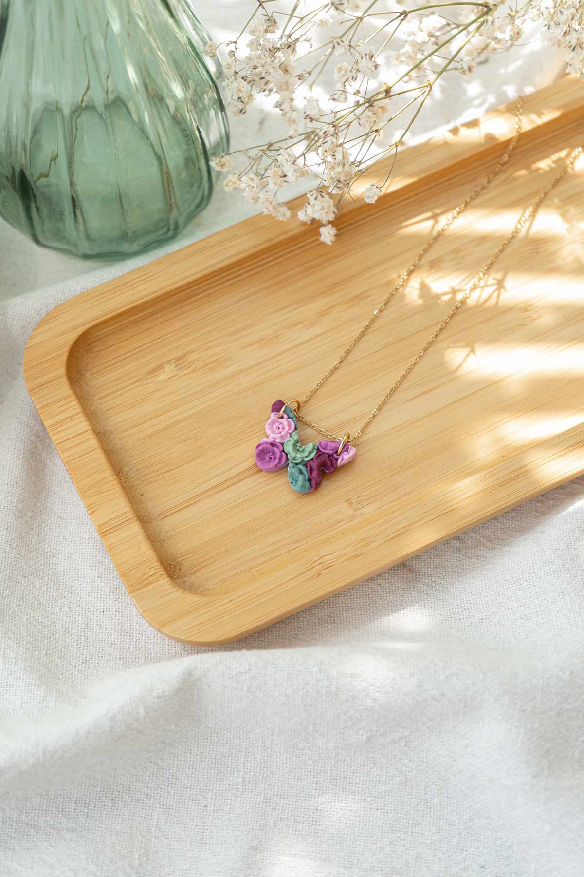 Collar mariposa de primavera