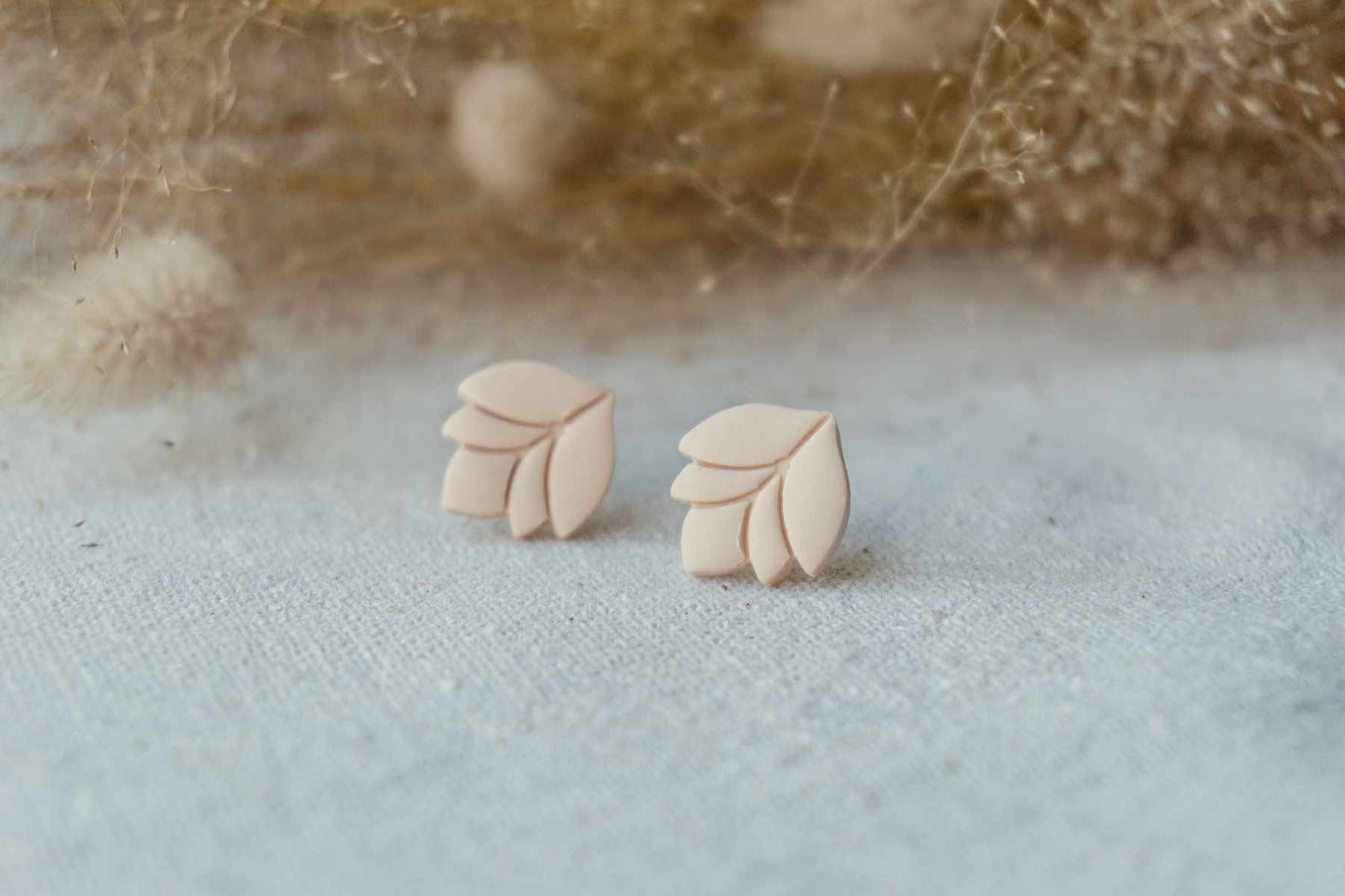 Pendientes beige latte