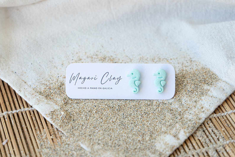 Pendientes MINI CABALLITO DE MAR | Colección TROPICAL 🌺