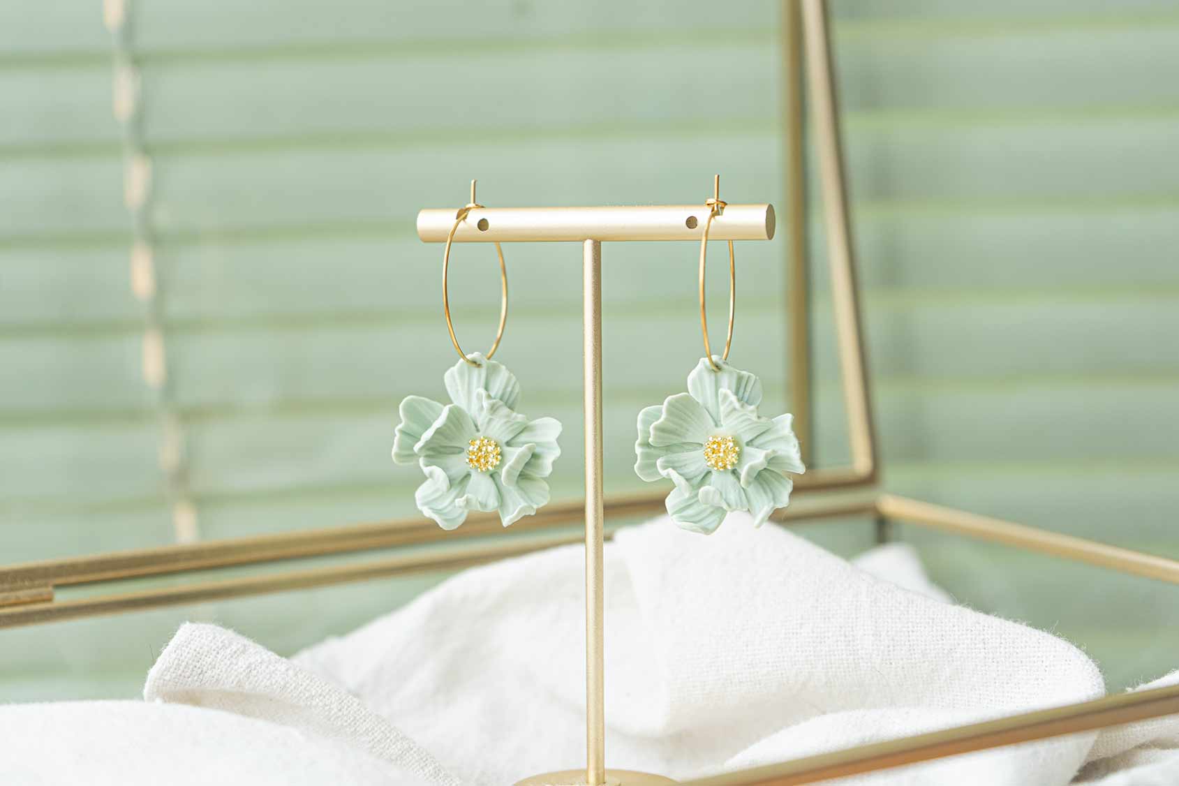 Pendientes aro flor verde agua