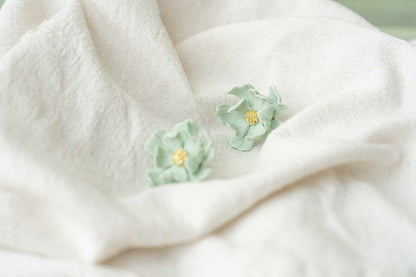Pendientes flor verde agua