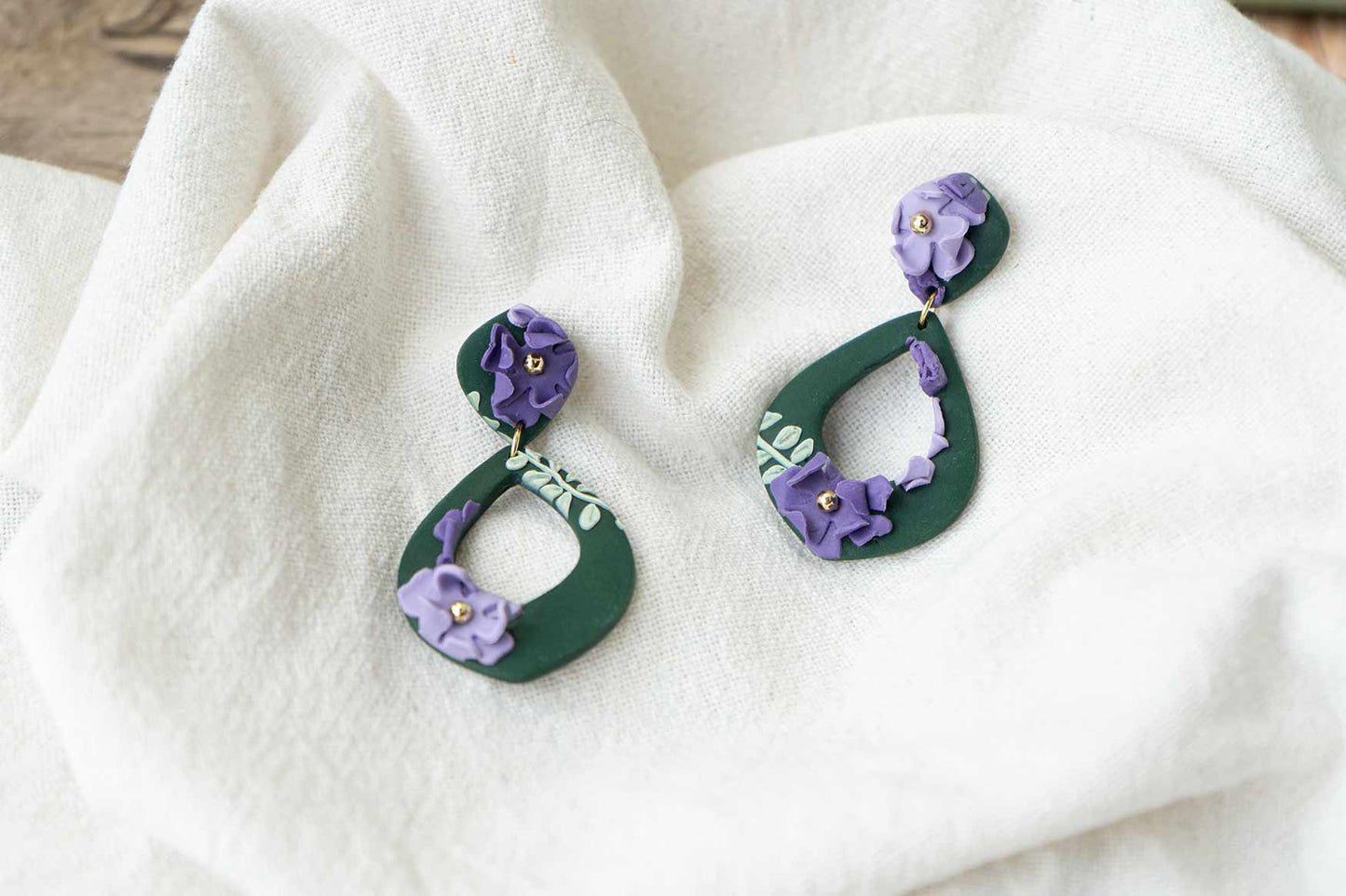 Pendientes floral hecho a mano