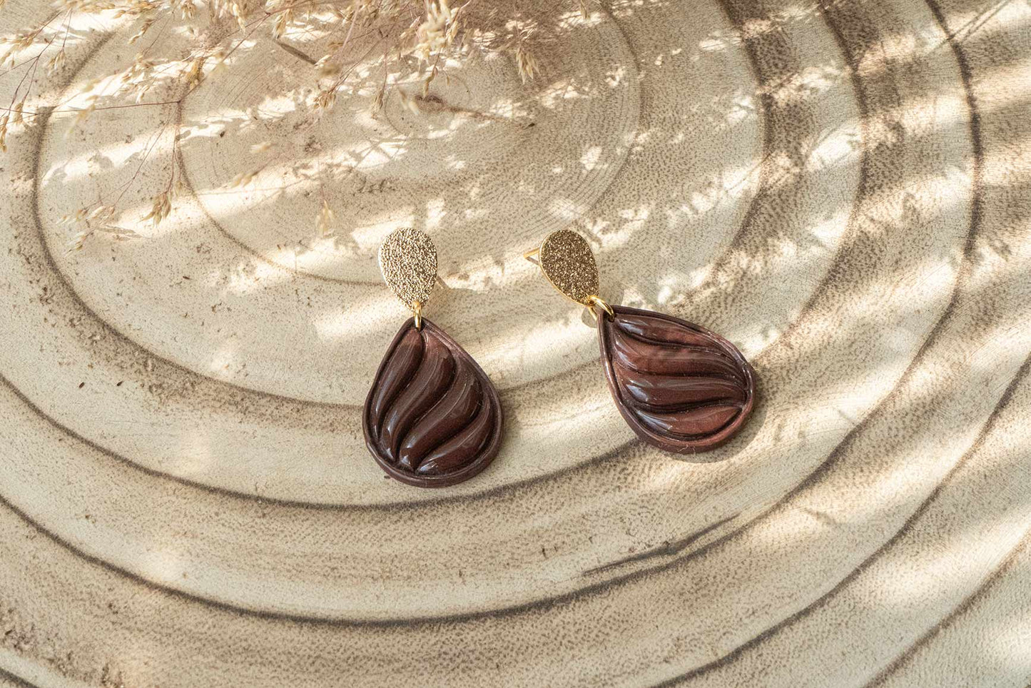 Pendientes lágrima otoñal marrón chocolate