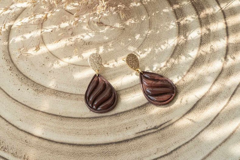 Pendientes lágrima otoñal marrón chocolate