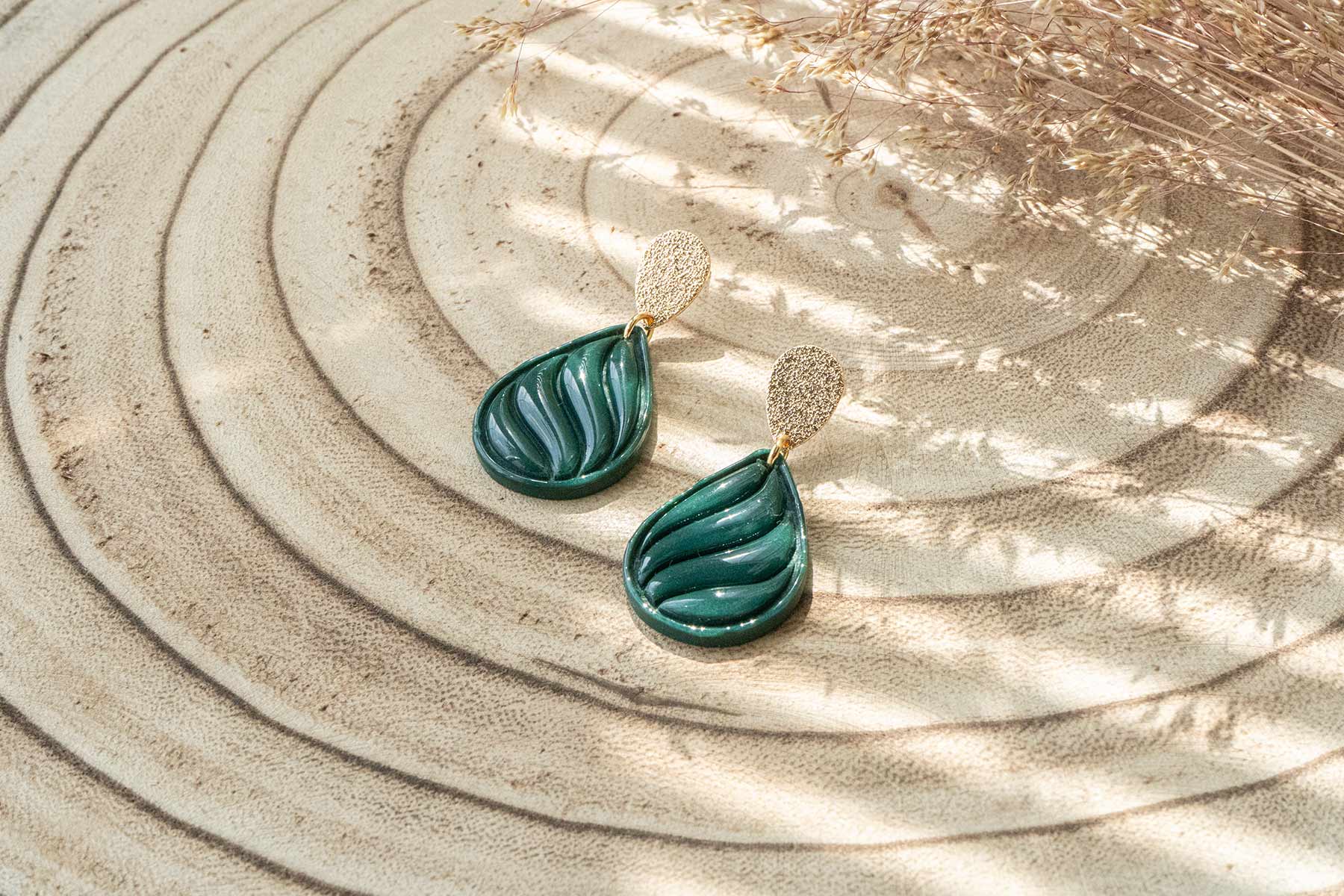 Pendientes lágrima otoñal verde