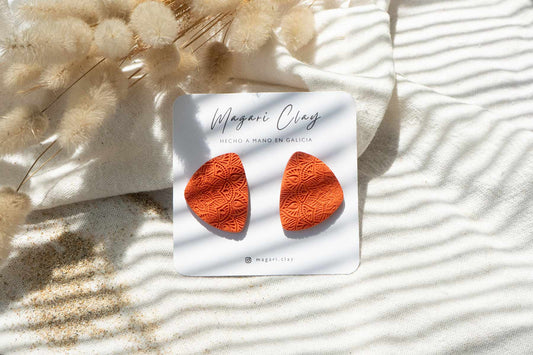 Pendientes TRIÁNGULO MANDALA (naranja vintage)  | Colección AMBULANTE 🎪 (exclusivos de feria)