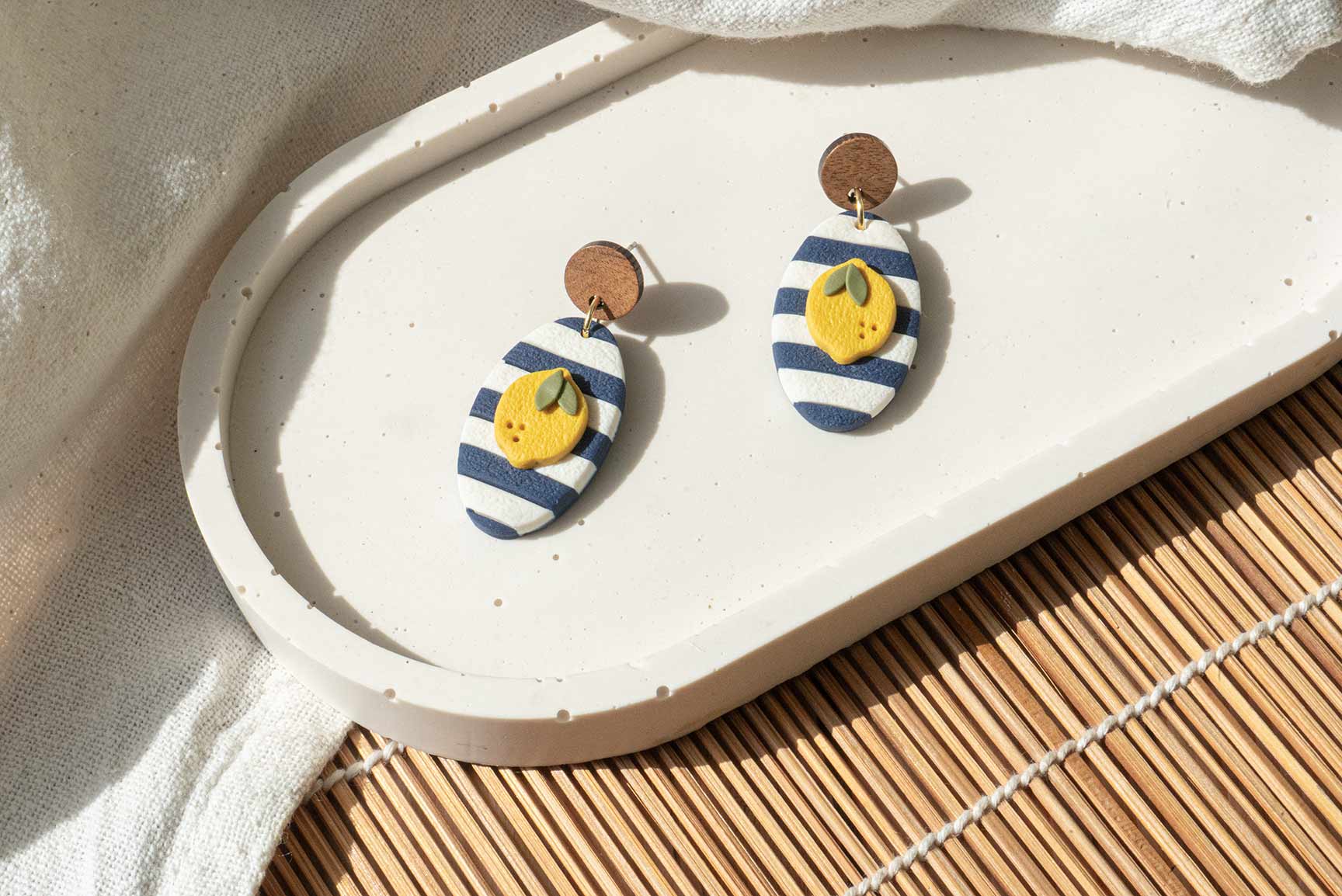 Pendientes rayas marineras y limones amalfi