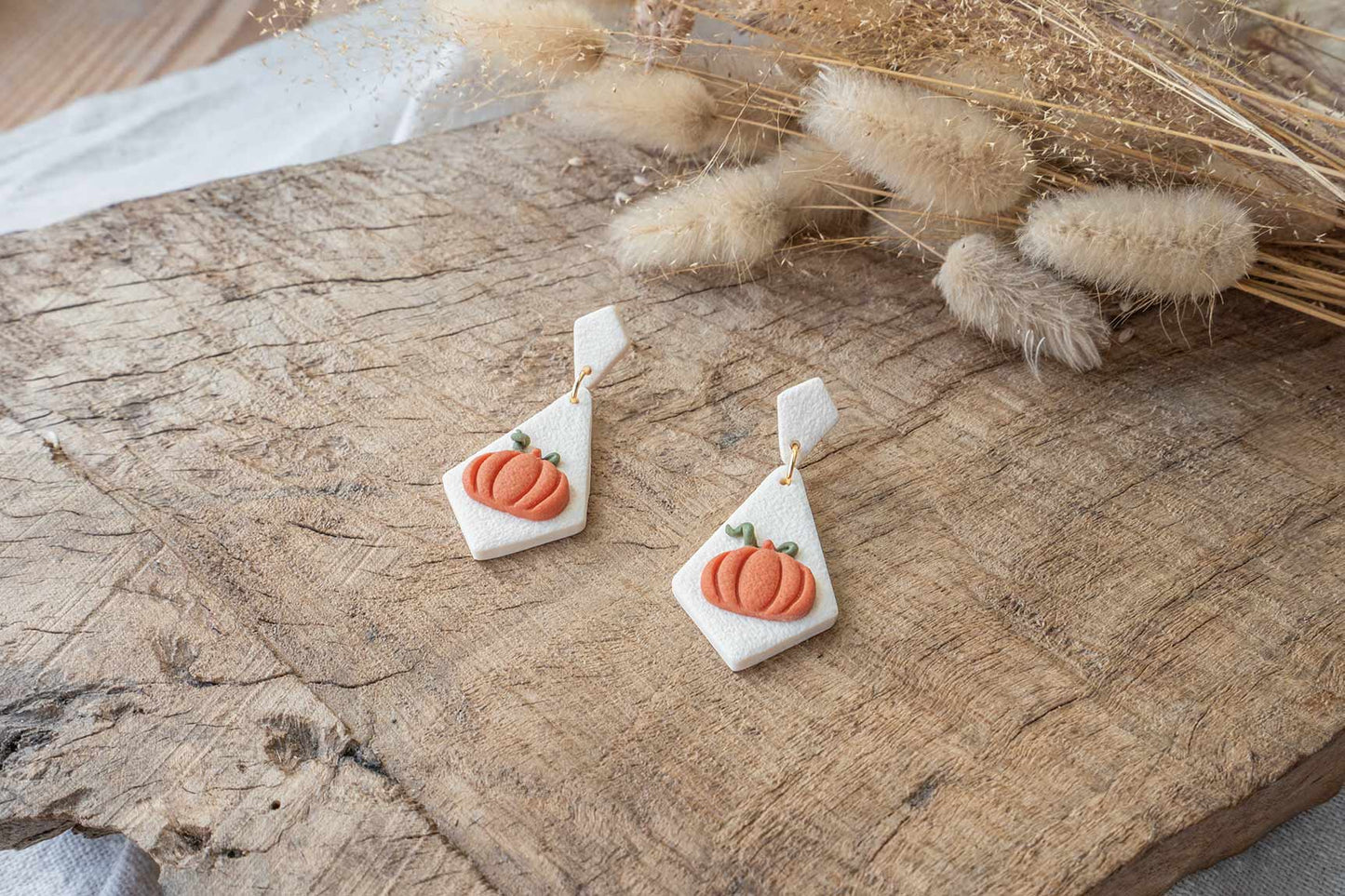 Pendientes de otoño con calabazas