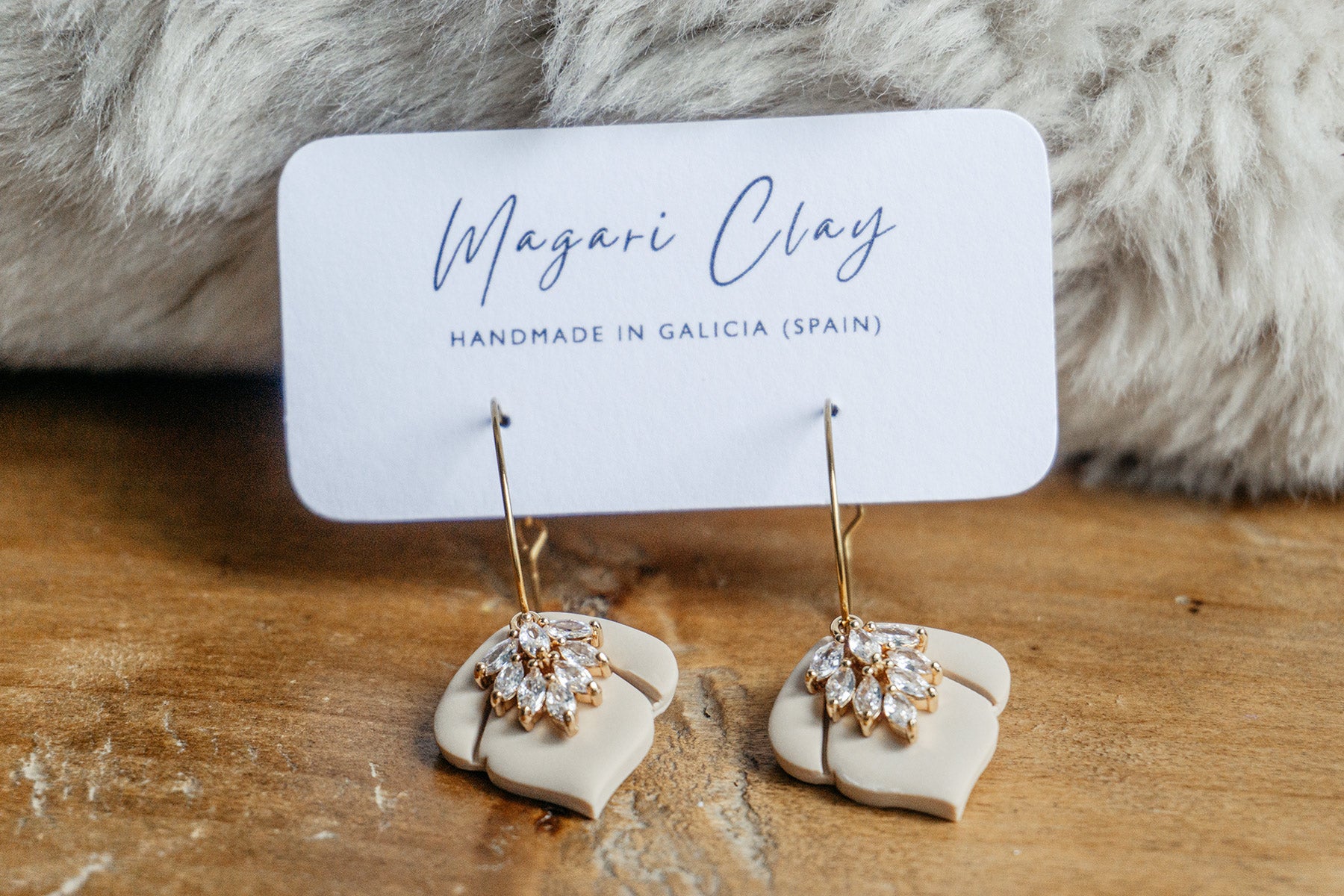 Pendientes ligeros para bodas